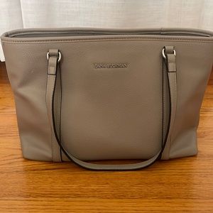 Matching Dana Buchman matching purse and wallet